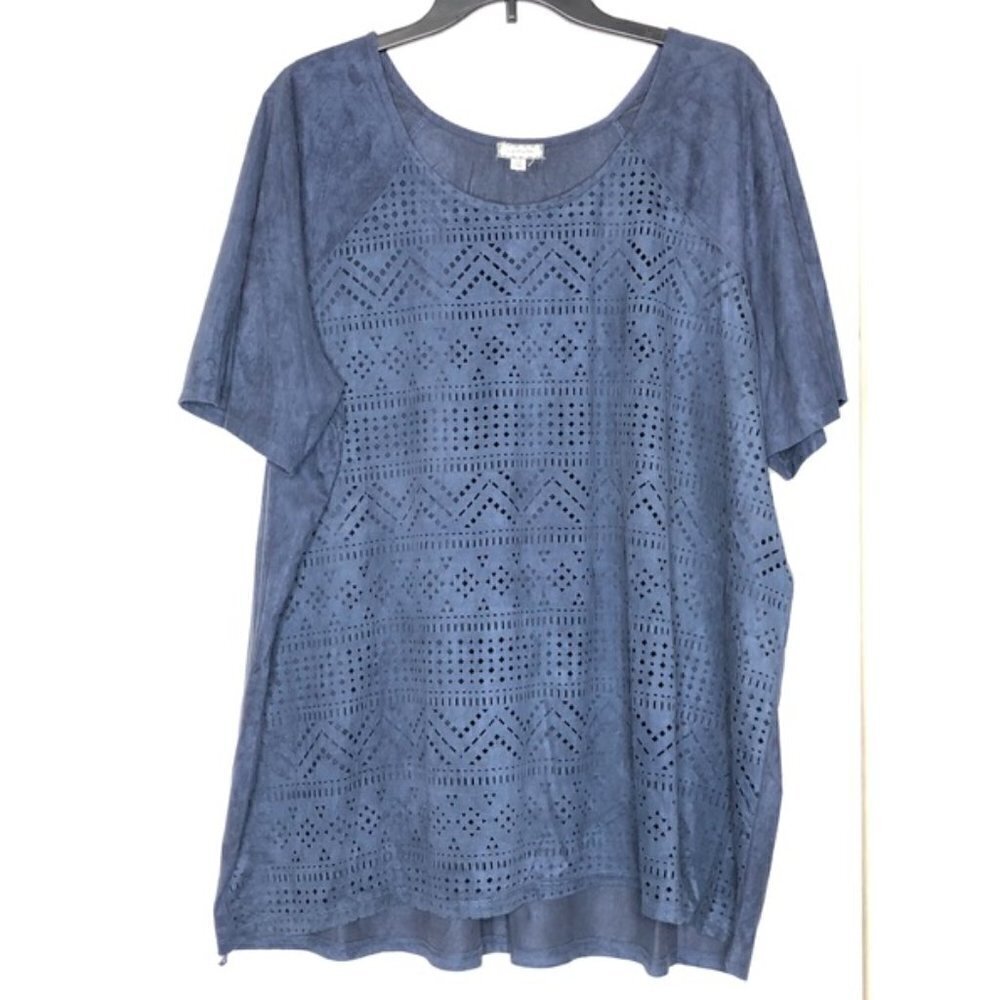 𝅺eyeshadow - Midnight Blue Chevron Cut-Out Design Faux-Suede Top - Size 2X
